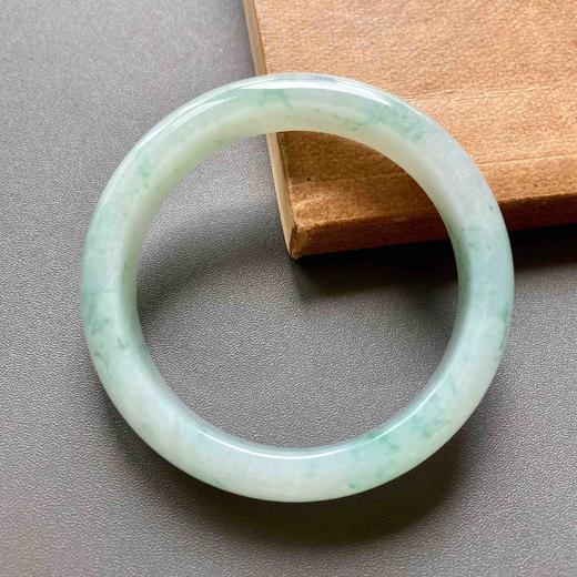 糯冰种飘花翡翠手镯56 商品图1