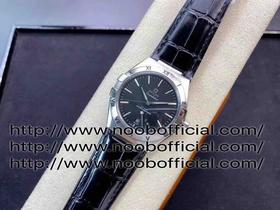 欧米茄 OMEGA 「Constellation Gents’」星座系列第五代作品39mm，依然延续经典的星徽标志和表圈托爪元素，展现优雅的绅士风。尺寸39mm，搭载原装8800,8801自动机芯，进