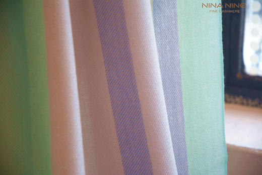 精纺色织彩条围巾披肩 豆沙蓝绿 商品图3