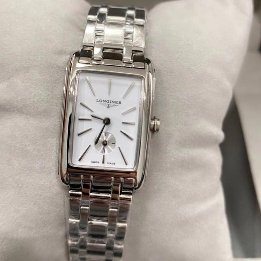 浪琴-Longines 全新黛绰维纳系列 精致两针半女士腕表  高端配置 搭配精准进口石英机芯   拱形双卜蓝宝石玻璃 316L精钢表带 
钻圈➕50 商品图6