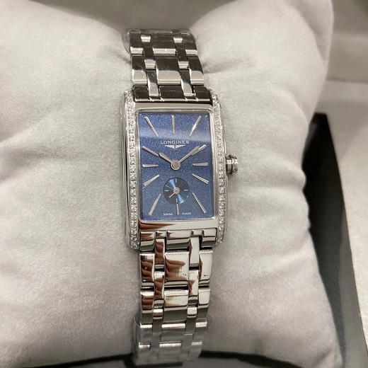 浪琴-Longines 全新黛绰维纳系列 精致两针半女士腕表  高端配置 搭配精准进口石英机芯   拱形双卜蓝宝石玻璃 316L精钢表带 
钻圈➕50 商品图3