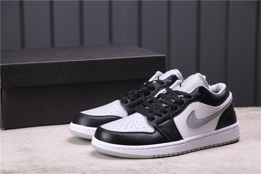 乔丹/Air Jordan aj1 AJ1 乔丹1代 乔1 乔1低帮系列 Air Jordan 1 Low “Light Smoke Grey” 货号：553558-039 乔1低帮灰黑脚趾 商品图1