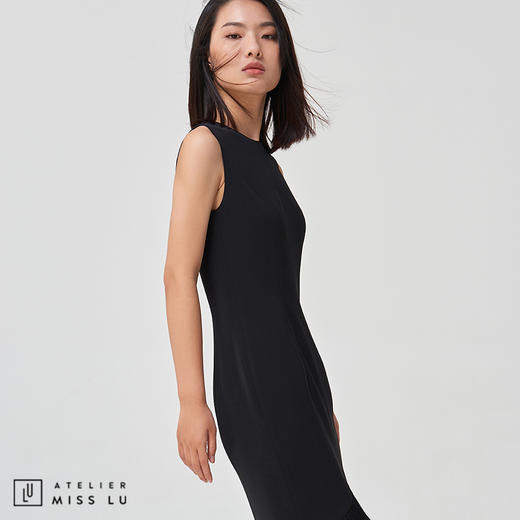 【不如跳舞】双层下摆倒V字流苏修身小黑裙 商品图2