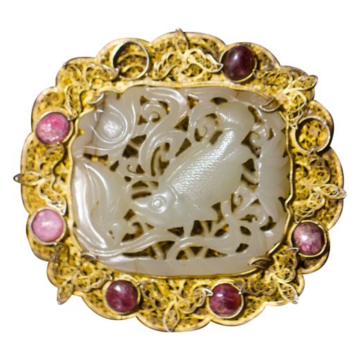 明代  银鎏金镶玉雕金鱼荷花纹饰件 商品图5