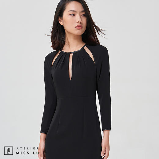 【有点皮气】镂空拼皮设计感修身小黑裙 商品图2