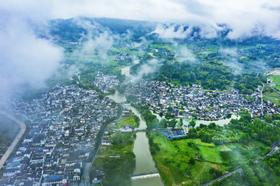 【国庆·探秘徽州营】 探秘徽州文化、体验徽墨描金、酿酒工艺、水墨宏村水系探究、攀登黄山之巅、秀里古村专业旅拍，品尝徽州美食