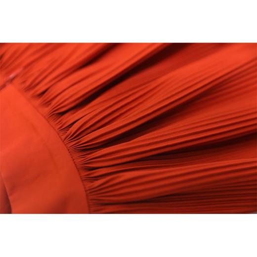 【玩色游戏】枫叶橘造型感斗篷V领嘭嘭连身裙 商品图4