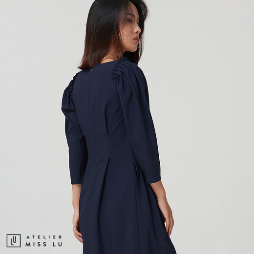 【宝藏ONE PIECE】藏青色压褶方领设计感连衣裙 商品图2