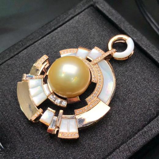 宝格丽系列珍珠吊坠