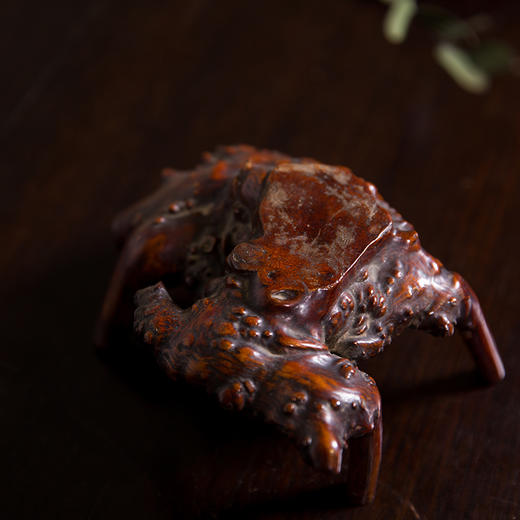 清代  黄杨木树瘤根形器座 商品图2