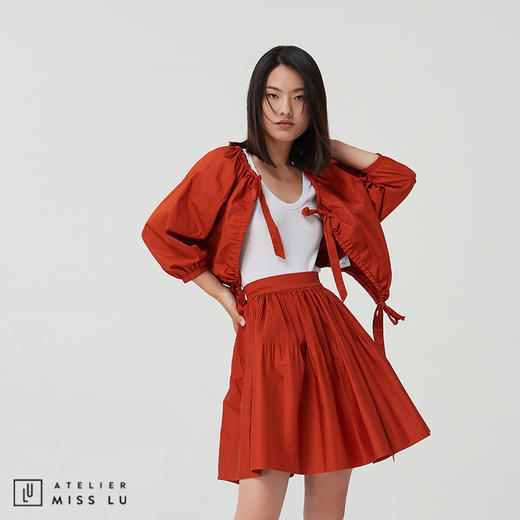 【鬼马女孩】枫叶橘褶皱抽绳短款上衣外套 商品图3