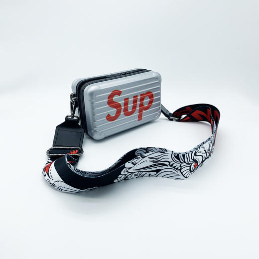 【0元砍价】Supreme 手包德国拜耳雾化 磨砂毛面防刮手拿包 商品图1