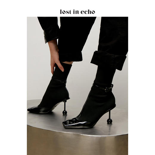 【微瑕疵不退不换】lost in echo 设计师原创 小方头牛皮拼接双球跟袜靴 商品图0