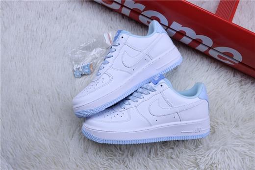 【真标公司货 原盒带配件 空军一号系列】耐克/NIKE 耐克空军低帮板鞋 白蓝 商品图2