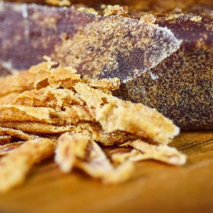 云南彝家手工叶子红糖 甘蔗清香，保留甘蔗营养。凝结如石，破之如沙，进嘴如沙散 商品图2