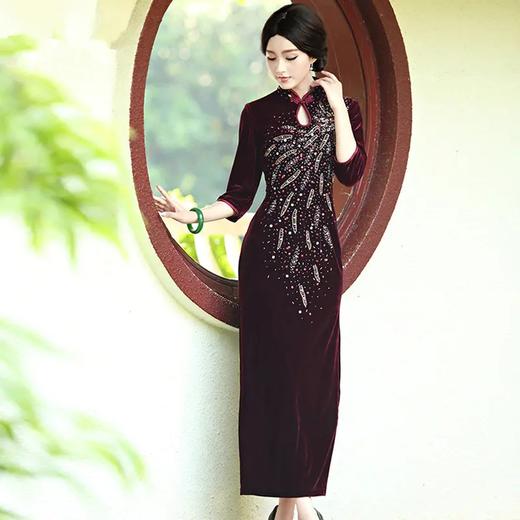 高档丝绒钉珠长款妈妈中式旗袍HZ-818 商品图1