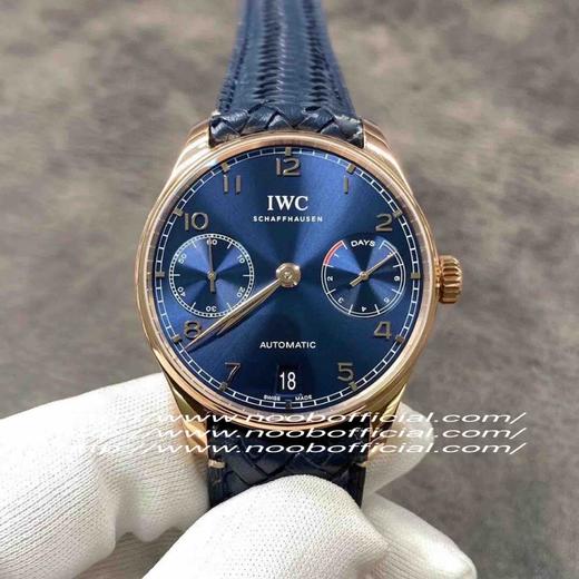 N 新款葡七IW500713整体深蓝色调，搭配玫瑰金表壳！高感展露无遗最新搭配的BV款编织皮带时尚气质倍增前后蓝宝石镜面搭载级52010克隆机芯 功能一致直径42mm 商品图0