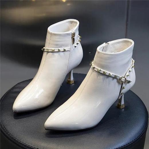 ML-9312 时尚百搭侧拉链尖头细跟高跟短靴 商品图3