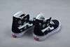 Vans SK8-Mid Circle V Logo 黑色经典高帮 开学季火爆出货，官网2020秋季预售款 ，出圈范儿，经典的CIRCLE V标LOGO呈现在简约的经典鞋款之上 商品缩略图0