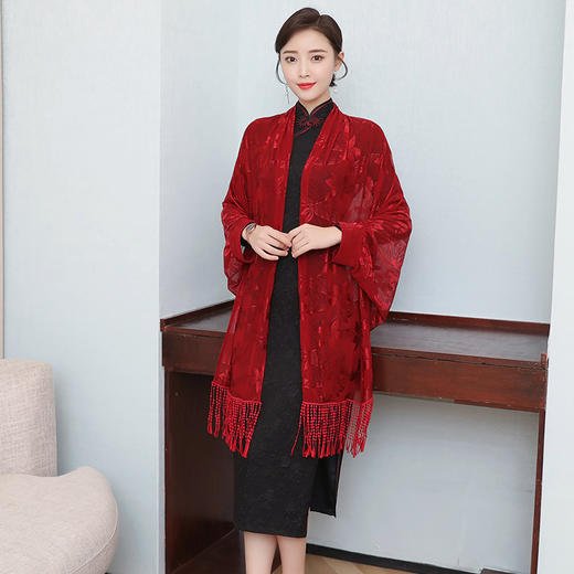 AHM-djgx8087-1+8129新款长袖中长款气质优雅复古提花流苏披肩两件套装 商品图2