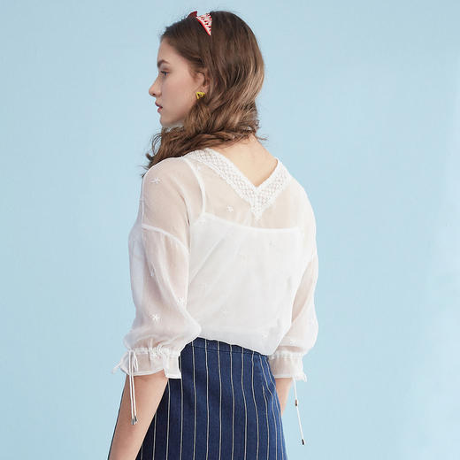 欧芮儿夏女装绣花透视衫绑带蕾丝花边上衣V领白色雪纺衫女 商品图2