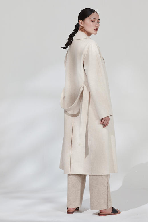  秋冬女装长款直筒水波纹环保羊绒呢大衣 SJF18W785B 商品图3