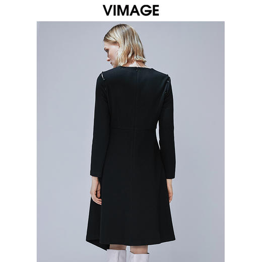 VIMAGE纬漫纪秋款纯色百搭显瘦收腰不规则下摆连衣裙女V1407021 商品图2