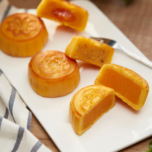 【9.26直播间】360g 澳门英记 御月奶黃月饼 月饼礼盒 商品图1