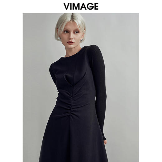 VIMAGE纬漫纪秋款时尚通勤褶皱收腰显瘦修身百搭连衣裙女V1407052 商品图0