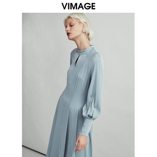 VIMAGE纬漫纪秋款时尚舒适修身显瘦纯色百搭A摆连衣裙女V1407019 商品图4