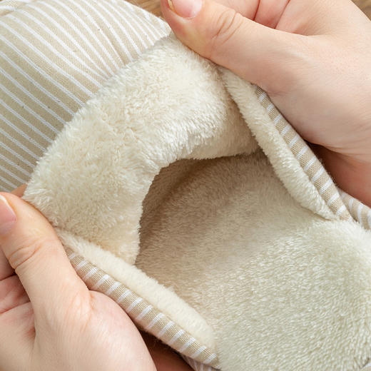 老米优品 / 怕冷星人们，一定要给全家都买起来！《颜值和实用性均在线的保暖拖鞋》来啦！拍2送价值29元敲暖雪地袜❤ 柔软，防滑，任意折叠不变形！男款女款。 商品图12