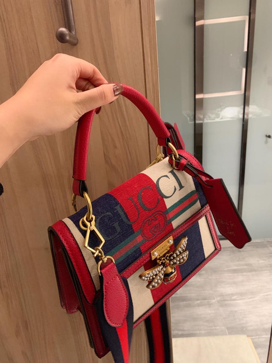 点此购买 gucci玛格丽特蜜蜂皇后手提斜挎包 尚156916