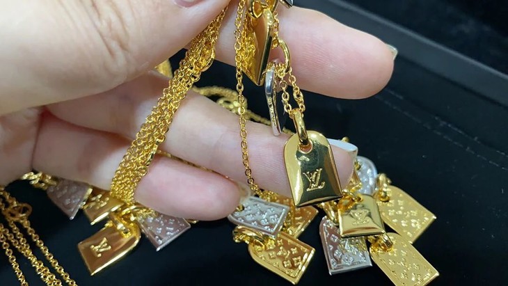 【原版项链】驴家新款双牌时尚百搭女士项链!