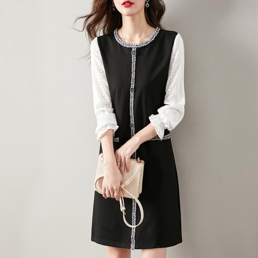 沫晗依美春季新品小香风撞色拼接时尚韩版花型镂空连衣裙女