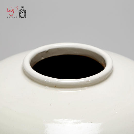 白釉花瓶 White ceramic vase round 商品图3