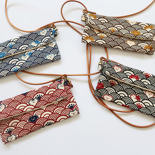 HUJI祤集Comfy斜挎包插画祥云猫猫 商品图0