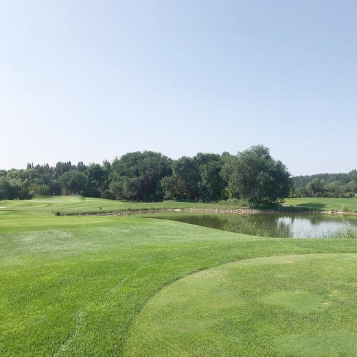 河北廊坊艾力枫社高尔夫俱乐部 Hebei Langfang Ailifengshe Golf Club |  廊坊高尔夫球场 | 河北高尔夫球场 | 中国 商品图1