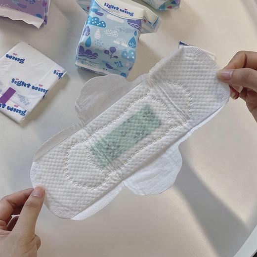 【拍10包109元】多妈自用-超薄瞬吸人称“吸血王”！韩国light wing轻翼无感姨妈巾 卫生巾-（杭州仓发） 商品图2