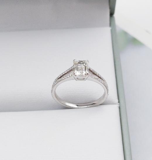 18K钻石戒指(1CT) 商品图0