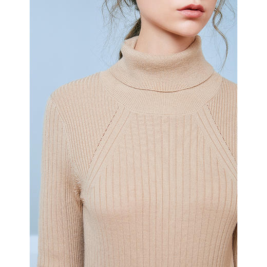 EITIE爱特爱秋季新款气质简约纯色百搭高领针织打底衫套头女6001705 商品图4