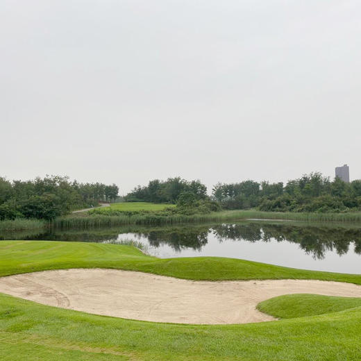 天津松江团泊湖高尔夫俱乐部 Tianjin Songjiang Tuanbo Lake Golf Club|  天津高尔夫球场 俱乐部 | 天津 | 中国 商品图0