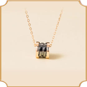 18K钻石黑瓷/白瓷吊坠女正品小蛮腰锁骨吊坠气质款(不含项链)