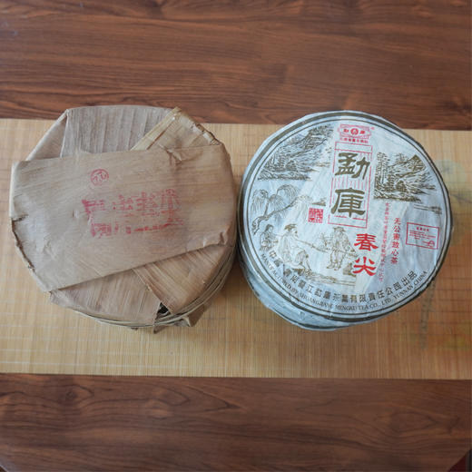 2006年勐库春尖生茶400克一片 源自冰岛制茶世家勐库戎氏 勐库经典代表茶品 商品图2
