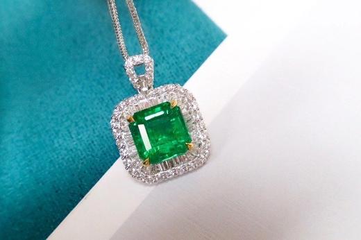 【祖母绿吊坠】n-简洁不失大方优雅 天然祖母绿方形吊坠 18k金镶钻 金