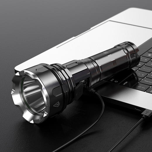 SUPERFIRE神火R3手电筒P90大功率灯芯强光远射户外超亮大容量led可充电手电 商品图1