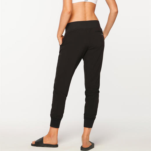 【清仓秒】澳洲Lorna Jane STUDIO ACTIVE PANT七分裤  LB0246（清仓产品，收货7天内支持调货、不退款） 商品图1