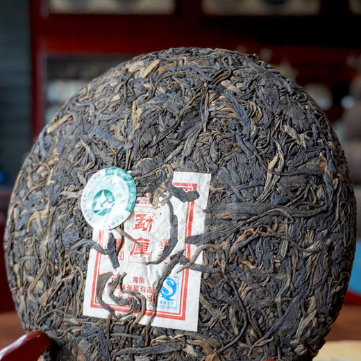 2006年勐库春尖生茶400克一片 源自冰岛制茶世家勐库戎氏 勐库经典代表茶品 商品图5