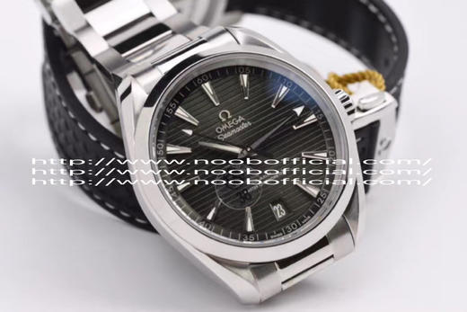 VS 2020新品:绿海马150米柚木盘来了！绿色在腕表圈是一个特别的颜色，它极富生命力，给人无限希望，绿荫葱葱、万物复苏。 商品图14