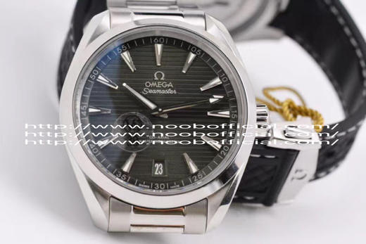 VS 2020新品:绿海马150米柚木盘来了！绿色在腕表圈是一个特别的颜色，它极富生命力，给人无限希望，绿荫葱葱、万物复苏。 商品图13