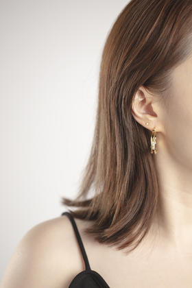 APRESI｜FLOW A Trio of Gemstones Earrings [流线耳环 大 / 小 ]